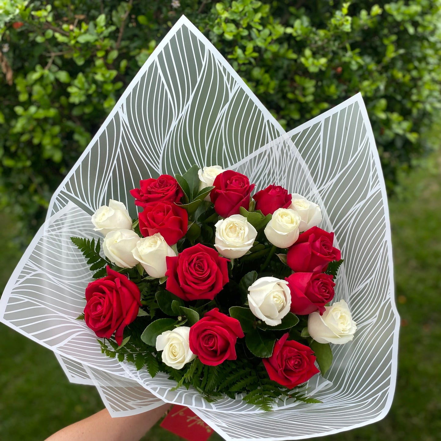 Buquê Amor em 2 Tons - 20 Rosas